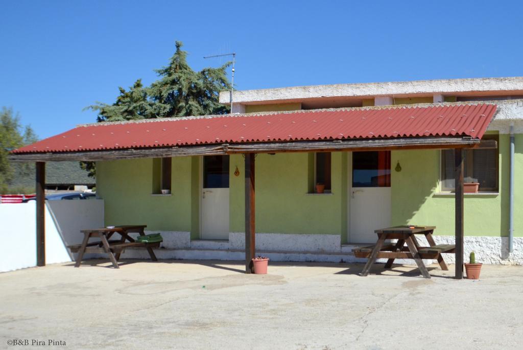 Agriturismo Pira Pinta Доргали Экстерьер фото
